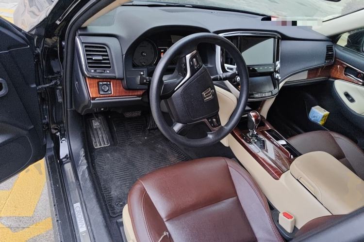 Used Toyota Crown 2015 2.0T Pioneer Edition