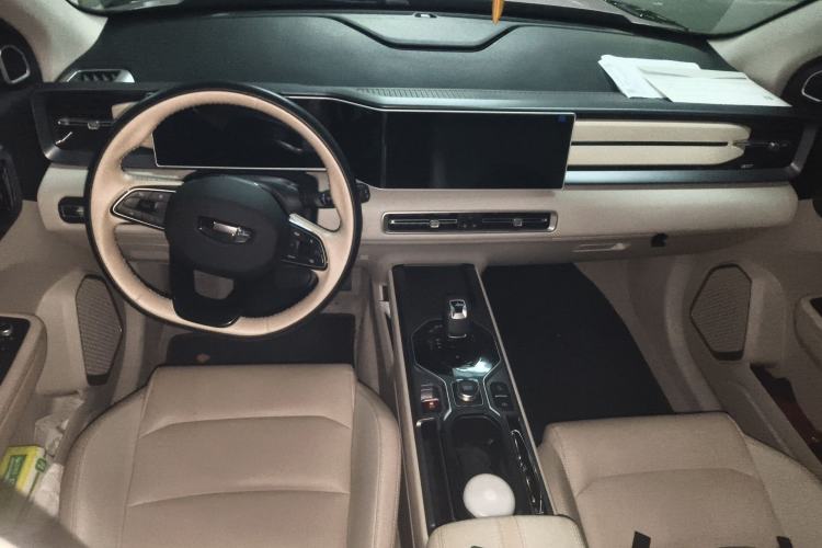 Used Geely Auto icon 2023 1.5TD Chocolate Smoothie Edition Center Console