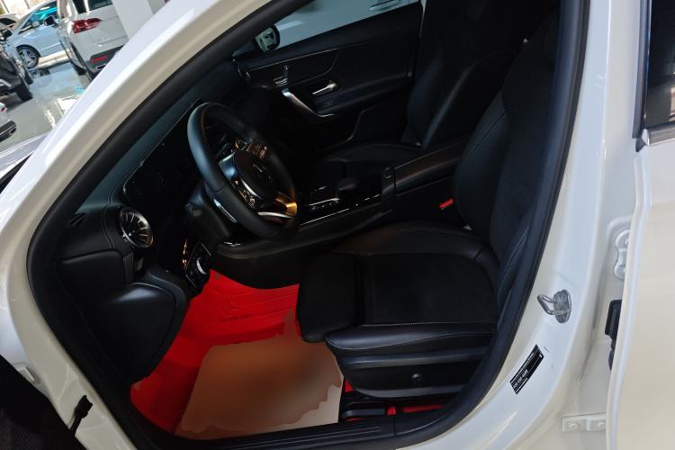 Used Mercedes-Benz A-Class 2021 A 200 L Sport Sedan Fashion Model
