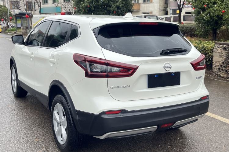 Used Nissan Qashqai 2023 Classic 2.0L CVT XV Comfort Edition Exterior 3