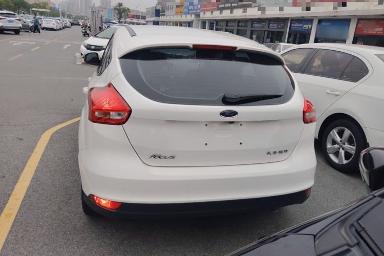 Used Ford Focus 2018 Hatchback Classic 1.6L Automatic Comfort Plus SmartDrive Edition