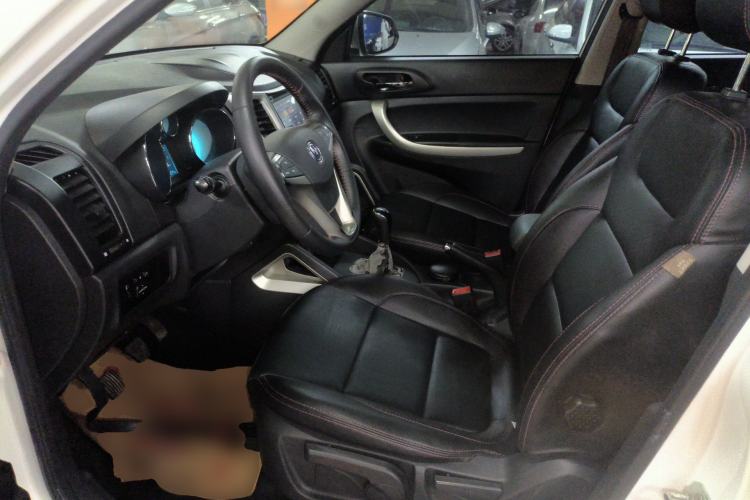 Used CHANGAN CS35 2014 1.6L Manual Luxury Model China IV Standard Left Front Seat