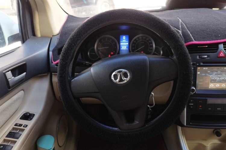 Used BAIC E Series 2013 Sedan 1.3L Manual Lotte Edition
