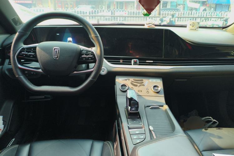 Used Bestune B70S 2022 2.0T War God King