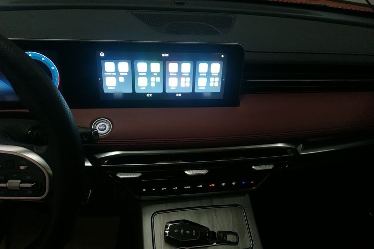 Used JETOUR X70 PRO 2023 1.5T DCT Comfort Edition 5 Seats
