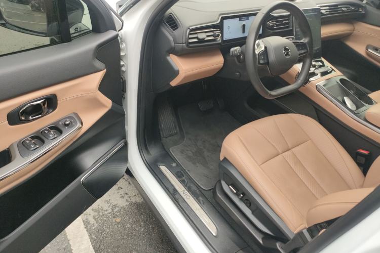 Used Nio ES8 2020 415 km Range 6-Seater Version
