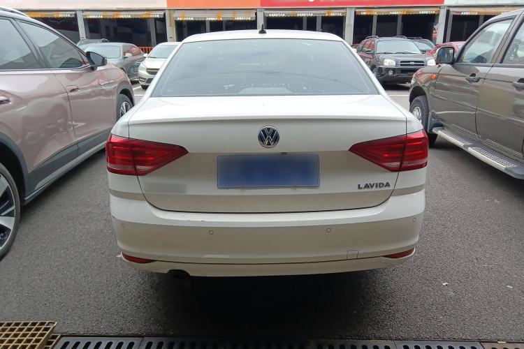 Used Volkswagen Lavida 2017 1.6L Automatic Fashion Edition