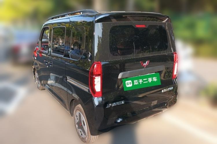 Used Wuling Zhiguang New Energy 2025 Model 305km Ambitious Edition Rear Left 45 Deg