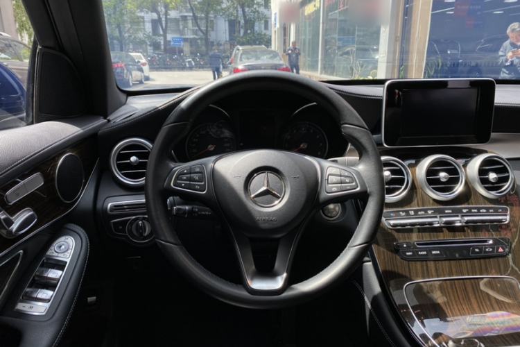Used Mercedes-Benz GLC 2019 GLC 260 L 4MATIC Dynamic Model Interior 4