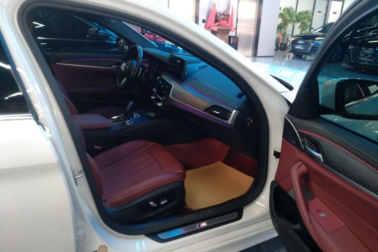 Used BMW 5 Series 2022 Second Facelift 530Li Leading Edition M Sport Package