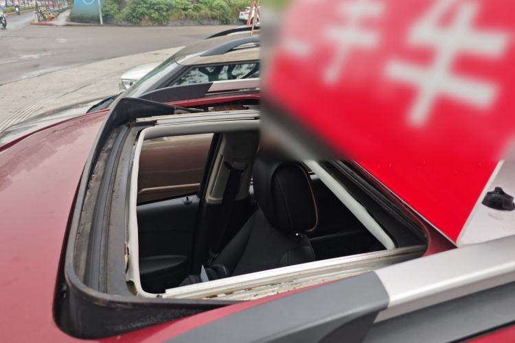 Used Chevrolet Trax 2014 1.4T Automatic Two-Wheel Drive Luxury Model Roof