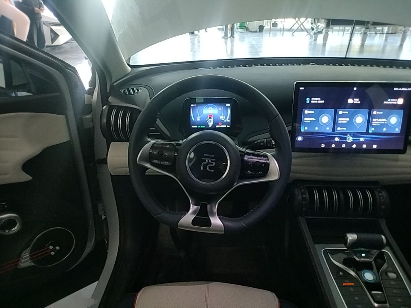 BYD Yuan PLUS 2023 Champion Edition 510KM Leading Model — снимка 15