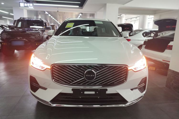 Used Volvo XC60 2026 B5 4x4 Smart Luxury Edition
