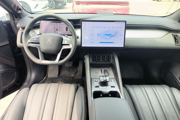 Used BYD Song L EV 2025 Intelligent Driving Version 662 km LiDAR Excellence Edition
