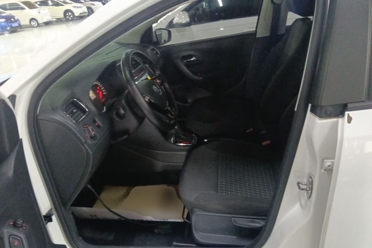 Used Volkswagen Polo 2016 1.6L Automatic Comfort Model Left Front Seat