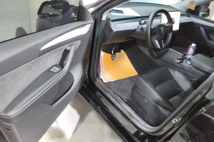 Used Tesla Model Y 2023 Rear-Wheel-Drive Version