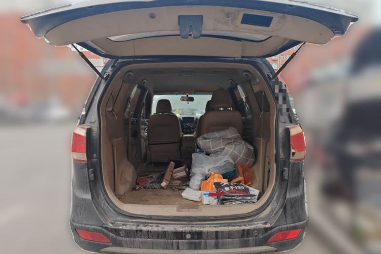 Used Baojun 730 2014 1.5L manual Comfort version 7 seats
