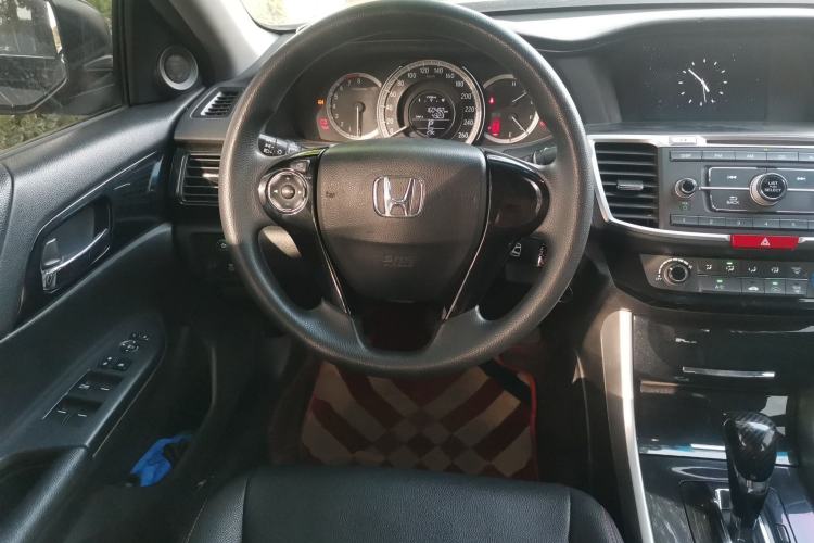 Used Honda Accord 2016 2.0L Comfort Edition
