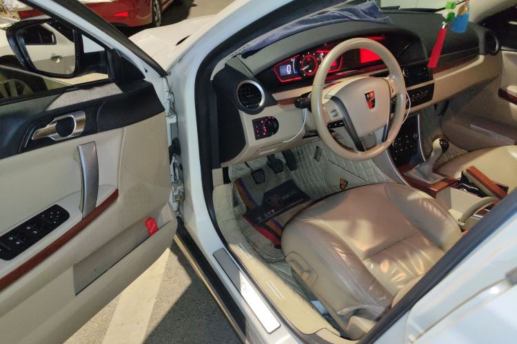 Used Roewe 550 2013 Classic Edition 550 1.8L Manual Luxury Model
