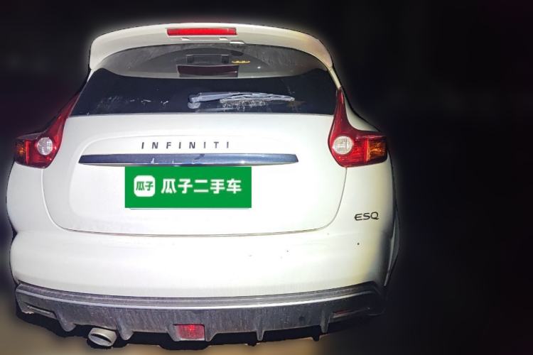 Used Infiniti ESQ 2014 1.6L Luxury Edition