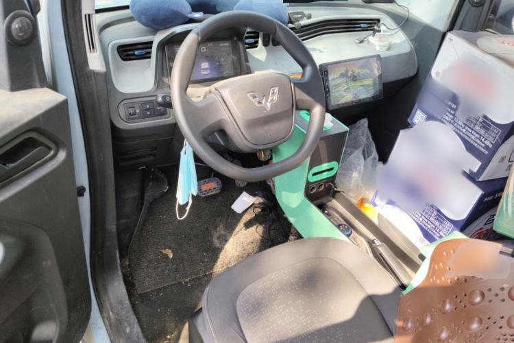 Used Wuling Hongguang MINIEV 2020 Enjoyment Model Lithium Iron Phosphate Interior 2