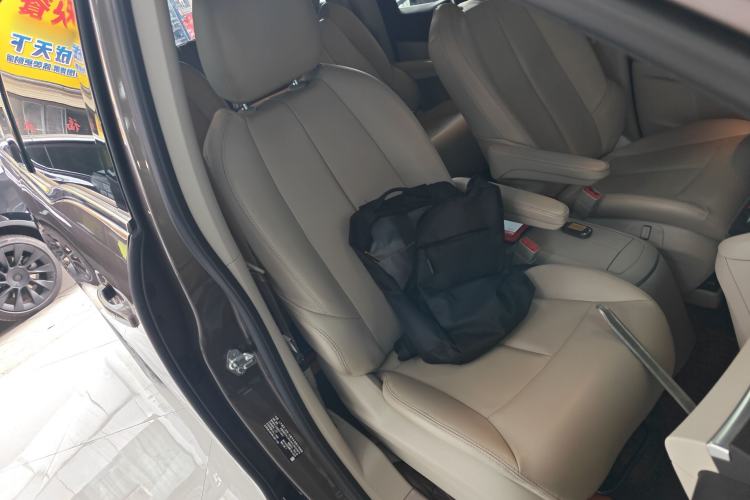 Used Buick GL8 2023 Land Executive Class Smart Enjoyment Model