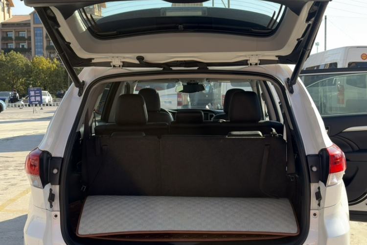 Used Toyota Highlander 2018 2.0T Four-Wheel Drive Prestige Version 7 Seats China V Emission Standard