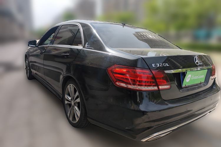 Used Mercedes-Benz E-Class 2015 E 260 L Sport & Fashion Model
