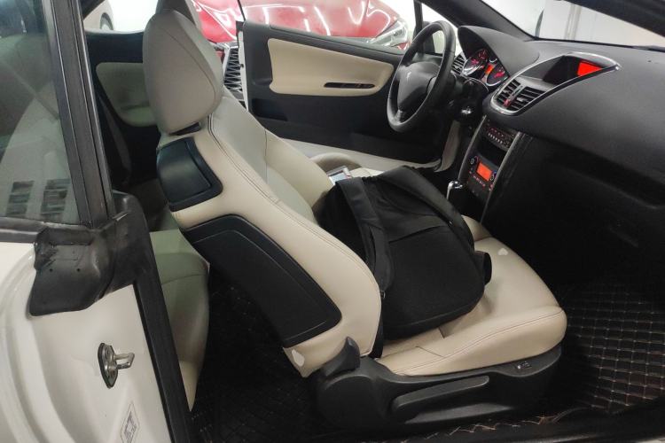 Used Peugeot 207 2013 1.6L CC Automatic Fashion Edition
