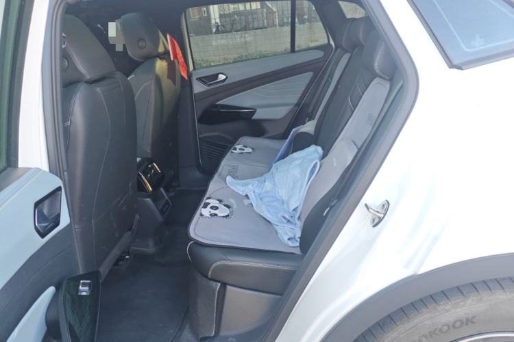 Used Volkswagen ID.4 X 2025 Smart Version Pure & Intelligent Enjoyment Edition Left Rear Seat