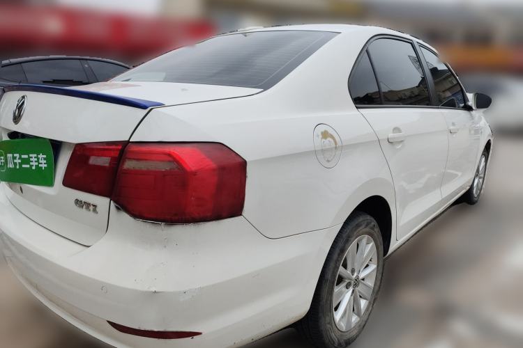 Used Volkswagen Jetta 2015 1.4L Manual Comfort Model
