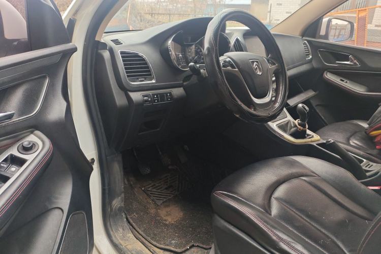 Used Baojun 560 2015 1.8L manual luxury version