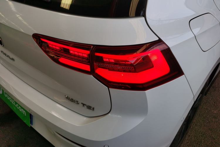 Used Volkswagen Golf 2023 Facelift 280TSI DSG R-Line Lite
