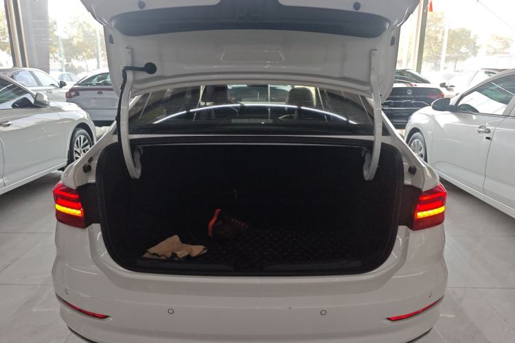 Used Volkswagen Lavida 2019 1.5L Automatic Vision Edition China VI Standard
