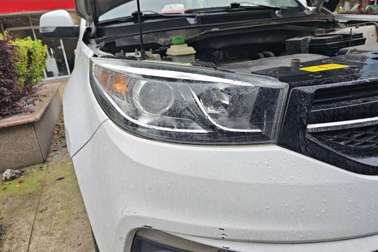 Used Chery Tiggo 3 2016 1.6L Manual ZhiShang Edition Exterior 6