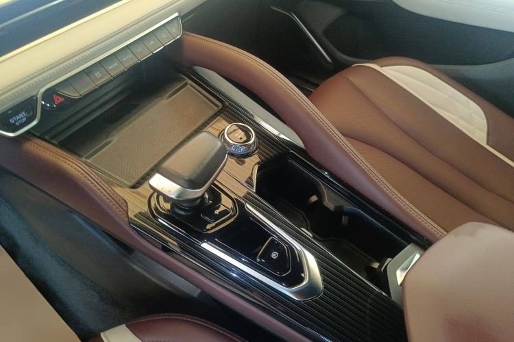 Used Geely Auto Monjaro L 2021 2.0TD DCT EVO Two-Wheel Drive Smart Luxury Version
