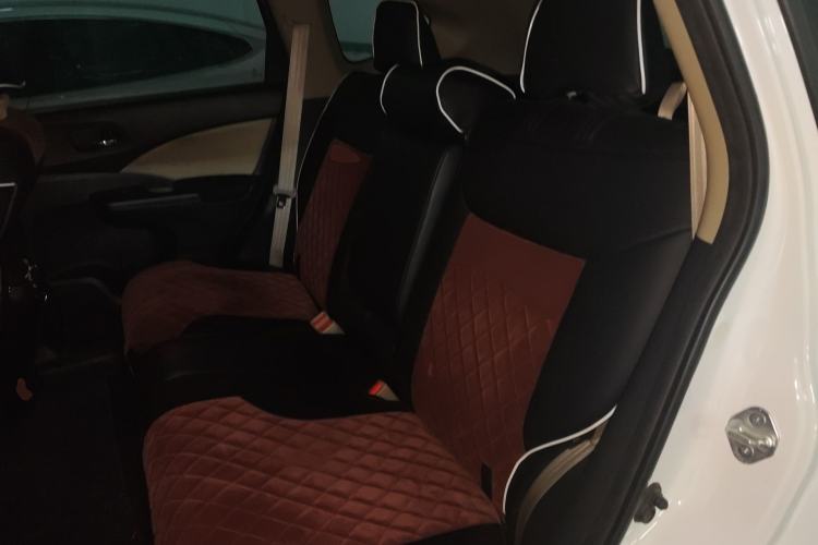 Used Honda CR-V 2016 2.0L two-wheel drive Urban Edition Left Rear Seat