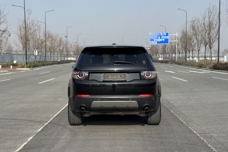Used Land Rover Discovery Sport 2016 2.0T SE Exterior 4