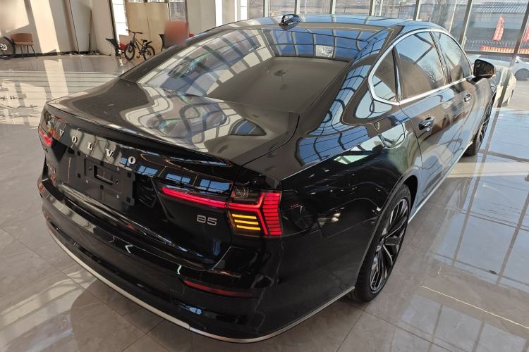 Used Volvo S90 2026 B5 Zhiyuan Luxury Edition
