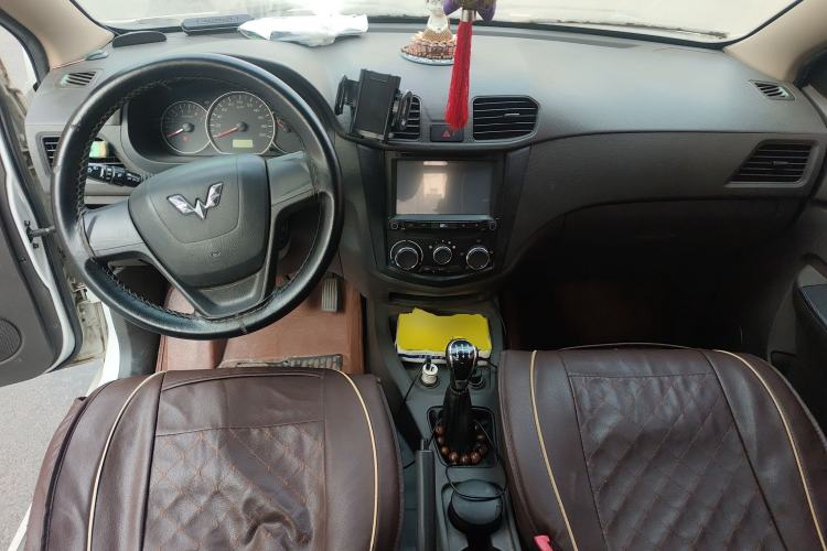 Used Wuling Hongguang 2015 1.5L S Basic Version China V Standard