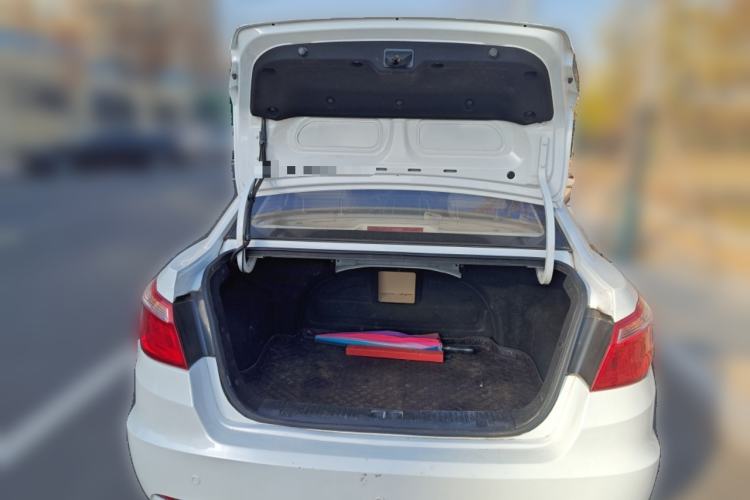 Used Changan Eado 2015 1.6L Manual Luxury Model China V Standard