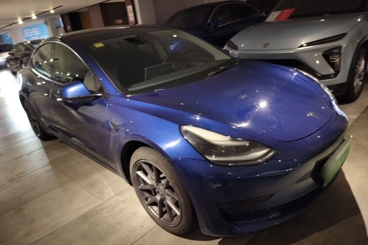 Used Tesla Model 3 2021 Standard Range Rear-Drive Upgraded Version Front Right 45 Deg