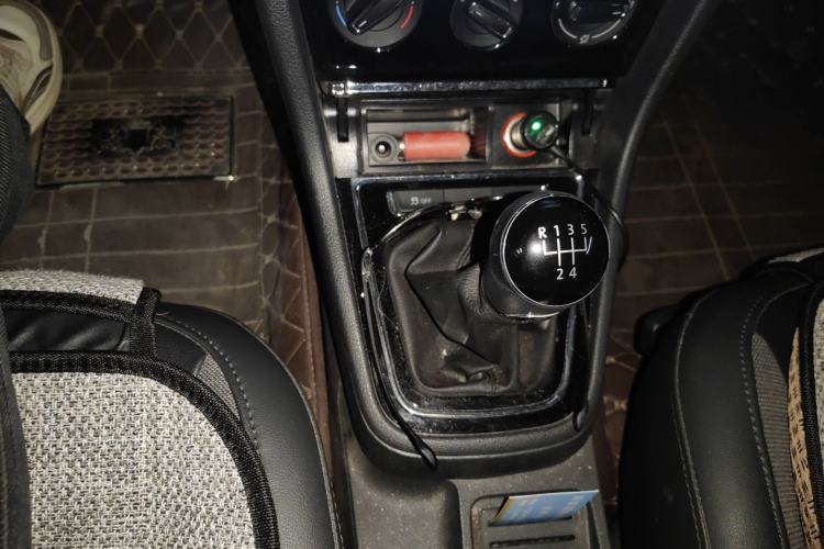 Used Volkswagen Bora 2015 Zhuihui Edition 1.6L Manual Comfort Model