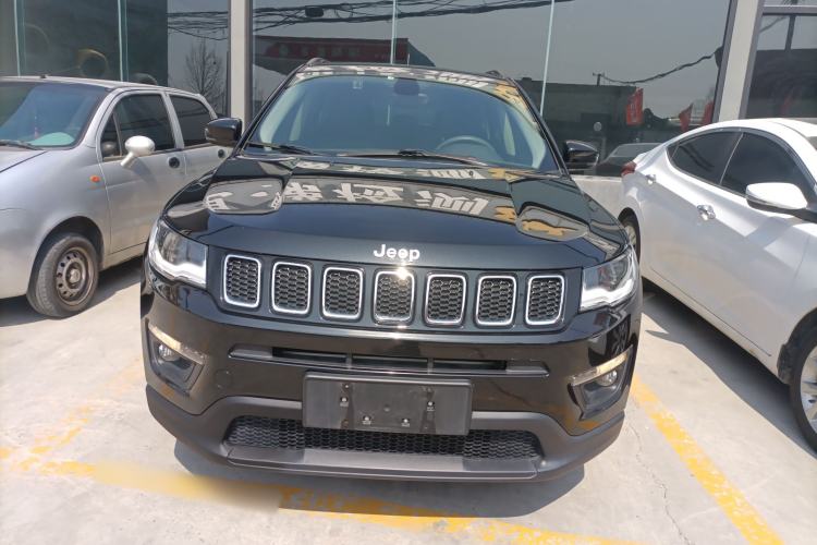 Used Jeep Compass 2017 200T Automatic Enjoyment Version
