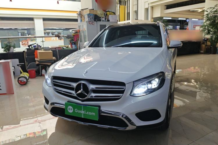 Used Mercedes-Benz GLC 2016 GLC 260 4MATIC Luxury Model