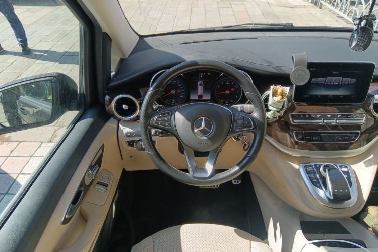 Used Mercedes-Benz V-Class 2018 V 260 Prestige Edition China VI