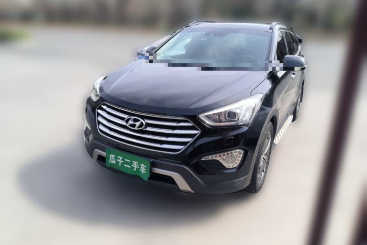 Used Hyundai Grand SantaFe 2013 3.0L 7-seat 4x4 Brown Interior Flagship Edition