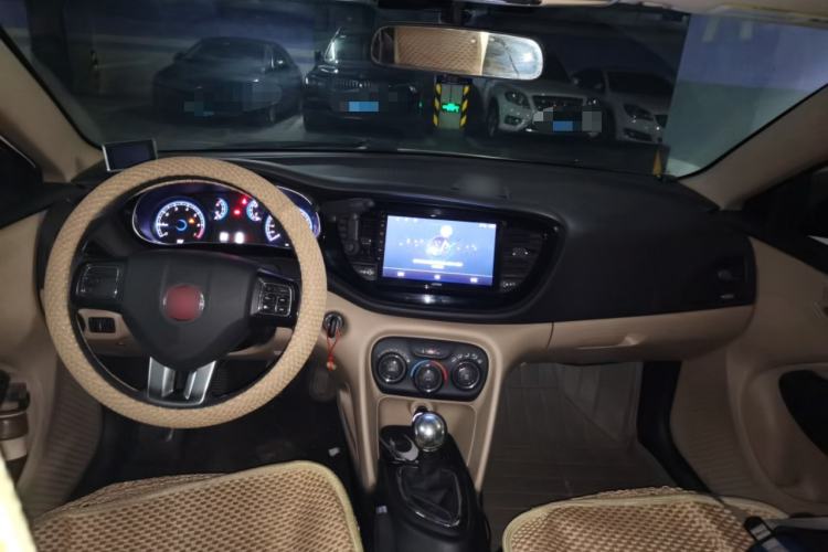 Used Fiat Viaggio 2012 1.4T Manual Enjoyment Edition Center Console