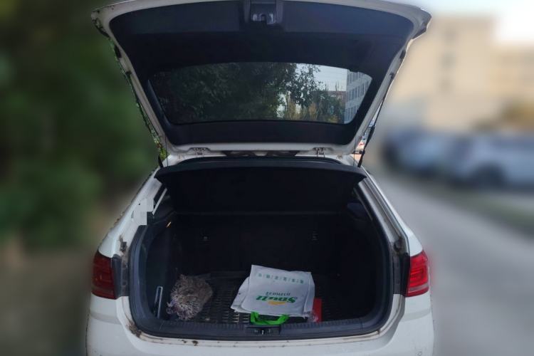 Used Volkswagen Cross Lavida 2017 1.6L Automatic Comfort Edition