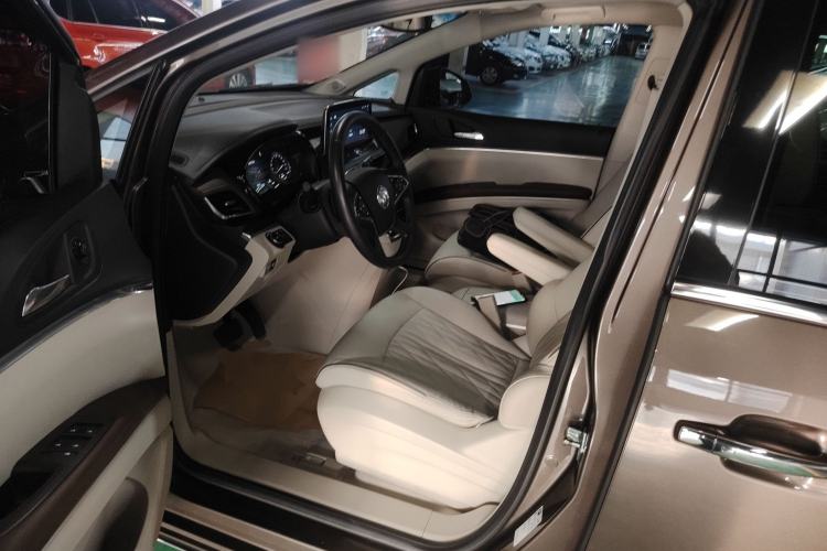 Used Buick GL8 2023 Land Executive Class 652T Luxury Model